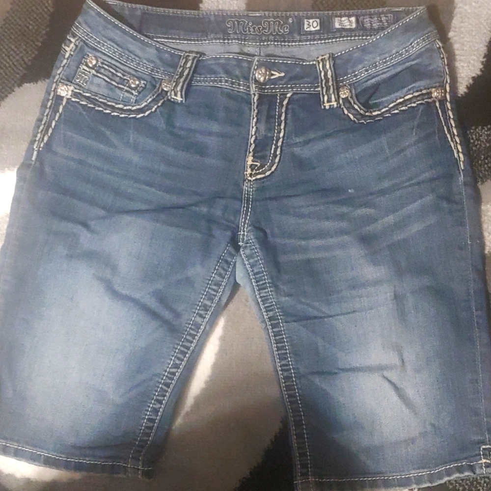 Miss Me bermuda shorts size 30